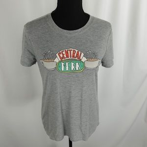 Friends Central Perk Gray T shirt Medium